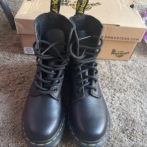 1460 PASCAL VIRGINIA LEATHER BOOTS